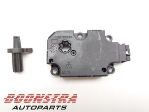 Gebruikte Kachelklep Motor Porsche Taycan (Y1A) 4S Prijs € 99,95 Margeregeling aangeboden door Boonstra Autoparts