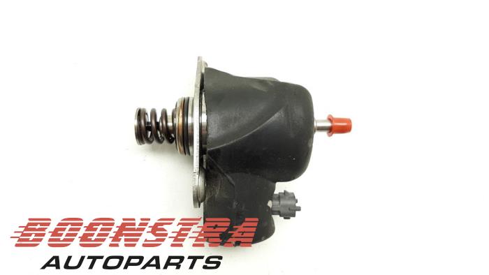 Gebruikte Hogedrukpomp Peugeot 3008 II (M4/MC/MJ/MR) 1.6 e-THP 165 16V Prijs € 118,95 Margeregeling aangeboden door Boonstra Autoparts