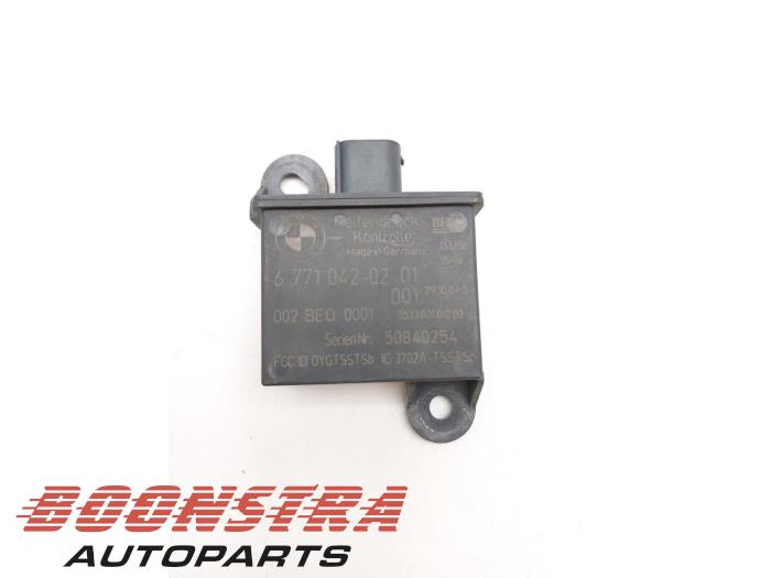 Gebruikte Antenne bandenspanning BMW 3 serie (E90) 328i 24V Prijs € 24,95 Margeregeling aangeboden door Boonstra Autoparts