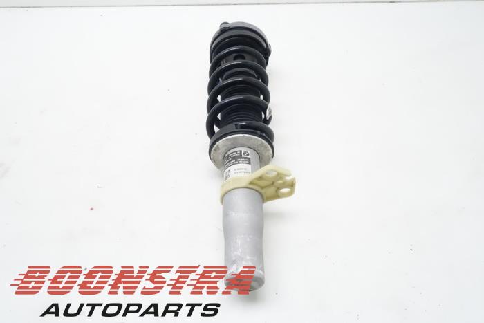 BMW M5 F90 (2017-2024) Front Right Shock Absorber 31307856894 19354122