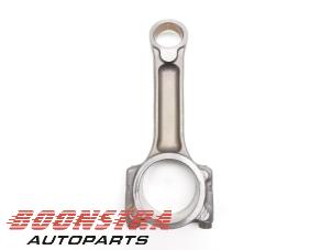 Gebruikte Drijfstang Renault Megane IV (RFBB) 1.5 Energy dCi 110 Prijs € 24,95 Margeregeling aangeboden door Boonstra Autoparts