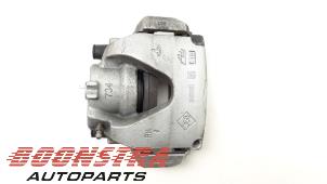 Gebruikte Remklauw (Tang) rechts-voor Mercedes Citan (420.6) 1.5 108 CDI Prijs € 120,94 Inclusief btw aangeboden door Boonstra Autoparts