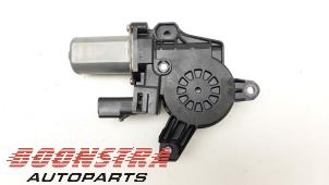 Gebruikte Motor electrisch raam Dodge 1500 Crew Cab (DS) 5.7 Hemi V8 4x4 Prijs € 30,19 Inclusief btw aangeboden door Boonstra Autoparts