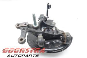 Gebruikte Fusee rechts-achter Toyota C-HR (X1,X5) 2.0 16V Hybrid Prijs € 104,95 Margeregeling aangeboden door Boonstra Autoparts