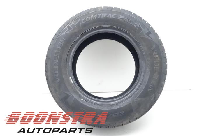 VREDESTEIN 215/70 R15 109S (Summer tyre)