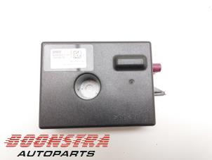 Gebruikte Antenne BMW 2 serie (F22) M235i 3.0 24V Prijs € 24,95 Margeregeling aangeboden door Boonstra Autoparts