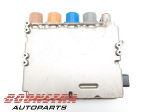 Gebruikte Spanning Stabilisator Tesla Model S 85 Prijs € 199,95 Margeregeling aangeboden door Boonstra Autoparts