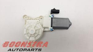 Gebruikte Motor electrisch raam Dodge 1500 Crew Cab (DS) 5.7 Hemi V8 4x4 Prijs € 30,19 Inclusief btw aangeboden door Boonstra Autoparts