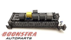 Gebruikte Zekeringkast Mercedes GLE (W166) 350d 3.0 V6 24V BlueTEC 4-Matic Prijs € 29,95 Margeregeling aangeboden door Boonstra Autoparts