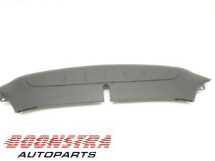 Gebruikte Bekleding bagageruimte Tesla Model X 100D Prijs € 99,95 Margeregeling aangeboden door Boonstra Autoparts