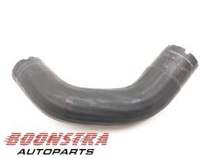 Intercooler Buis van een Fiat 500 (312) 0.9 TwinAir 85 2013