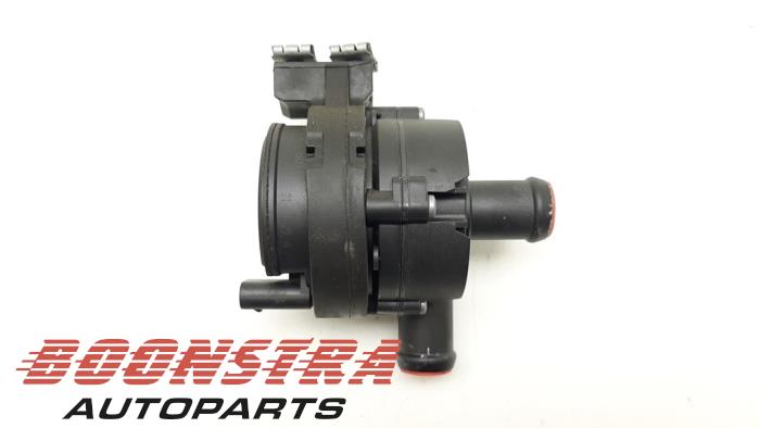 Gebruikte Waterpomp Volkswagen Up! (121) e-Up! Prijs € 24,95 Margeregeling aangeboden door Boonstra Autoparts