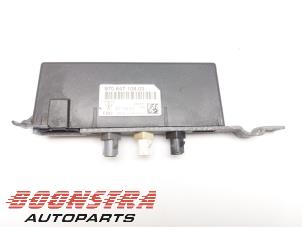 Gebruikte Antenne Versterker Porsche Panamera (970) 3.0 D V6 24V Prijs € 37,95 Margeregeling aangeboden door Boonstra Autoparts