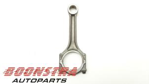 Gebruikte Drijfstang Volkswagen Touareg (7LA/7L6) 4.2 V8 40V Prijs € 49,95 Margeregeling aangeboden door Boonstra Autoparts