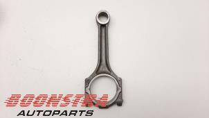 Gebruikte Drijfstang Volkswagen Touareg (7LA/7L6) 4.2 V8 40V Prijs € 49,95 Margeregeling aangeboden door Boonstra Autoparts