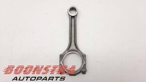 Gebruikte Drijfstang Volkswagen Touareg (7LA/7L6) 4.2 V8 40V Prijs € 49,95 Margeregeling aangeboden door Boonstra Autoparts