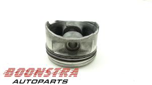 Gebruikte Zuiger Volkswagen Touareg (7LA/7L6) 4.2 V8 40V Prijs € 49,95 Margeregeling aangeboden door Boonstra Autoparts