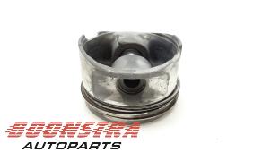 Gebruikte Zuiger Volkswagen Touareg (7LA/7L6) 4.2 V8 40V Prijs € 49,95 Margeregeling aangeboden door Boonstra Autoparts