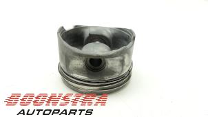 Gebruikte Zuiger Volkswagen Touareg (7LA/7L6) 4.2 V8 40V Prijs € 49,95 Margeregeling aangeboden door Boonstra Autoparts