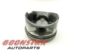 Gebruikte Zuiger Volkswagen Touareg (7LA/7L6) 4.2 V8 40V Prijs € 49,95 Margeregeling aangeboden door Boonstra Autoparts