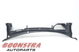 Gebruikte Paravan Tesla Model S 60 Prijs € 69,95 Margeregeling aangeboden door Boonstra Autoparts