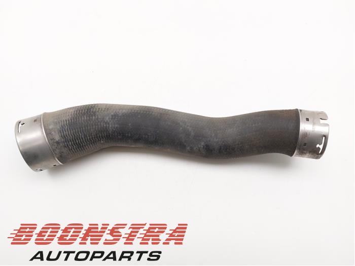 Gebruikte Intercooler Slang BMW 3 serie Touring (F31) 320i 2.0 16V Prijs € 29,95 Margeregeling aangeboden door Boonstra Autoparts
