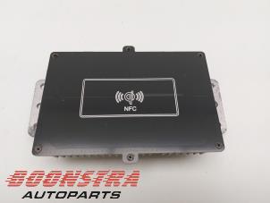 Gebruikte Draadloze oplader Lynk &amp; Co 01 1.5 PHEV Prijs € 127,95 Margeregeling aangeboden door Boonstra Autoparts