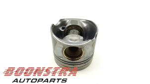 Gebruikte Zuiger Audi SQ5 (8RB) 3.0 TDI V6 24V Prijs € 118,95 Margeregeling aangeboden door Boonstra Autoparts