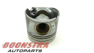 Gebruikte Zuiger Audi SQ5 (8RB) 3.0 TDI V6 24V Prijs € 118,95 Margeregeling aangeboden door Boonstra Autoparts