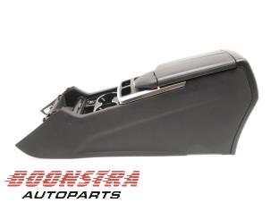 Gebruikte Middenconsoles Mercedes ML III (166) 2.1 ML-250 CDI 16V BlueTEC 4-Matic Prijs € 224,95 Margeregeling aangeboden door Boonstra Autoparts