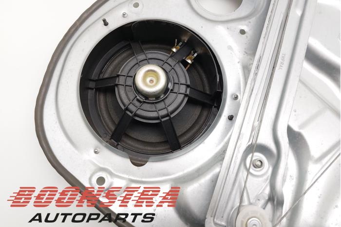Ruitmechaniek 4Deurs links-voor Hyundai iX20 1.4i 16V - 813101K000 HYUNDAI