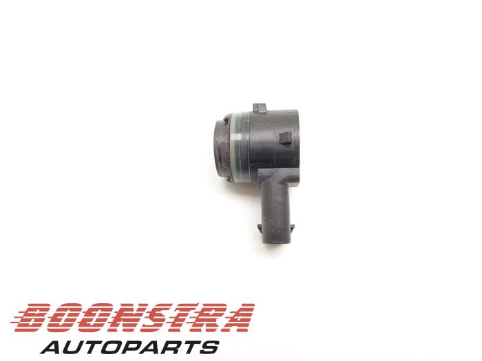 PDC Sensor van een Tesla Model 3 Long Range 72kWh 2019