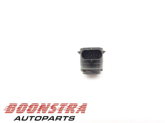 PDC Sensor van een Tesla Model 3 Long Range 72kWh 2019