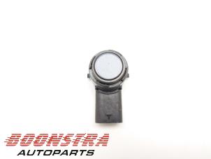 Gebruikte Parkeersensor Tesla Model 3 Long Range 72kWh Prijs € 24,95 Margeregeling aangeboden door Boonstra Autoparts