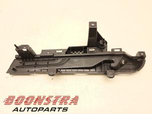 Gebruikte Kofferbakbekleding rechts BMW iX3 80 kWh Prijs € 29,95 Margeregeling aangeboden door Boonstra Autoparts