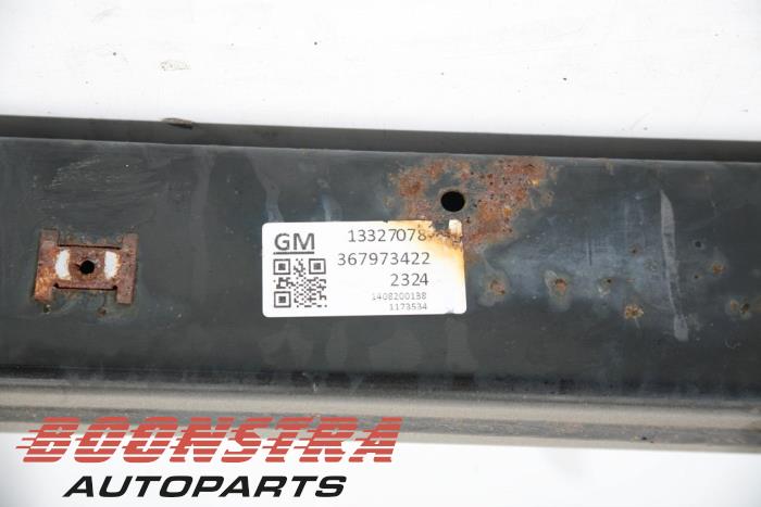 Subframe van een Opel Astra J Sports Tourer (PD8/PE8/PF8) 1.6 CDTI 16V 2014