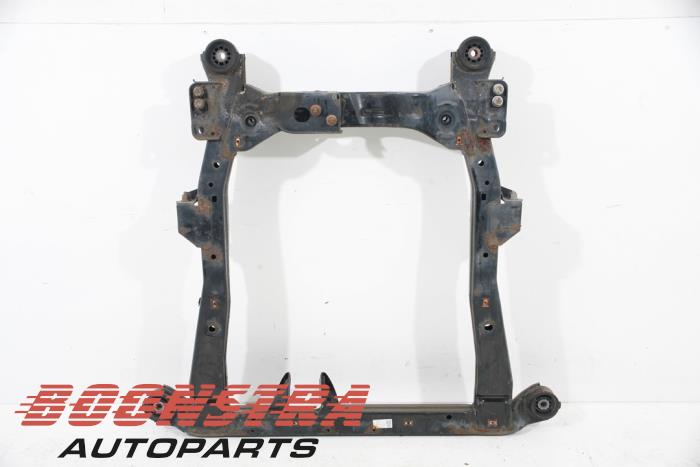 Subframe van een Opel Astra J Sports Tourer (PD8/PE8/PF8) 1.6 CDTI 16V 2014