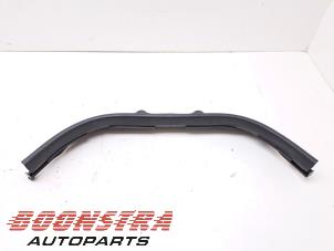 Gebruikte Paravent BMW M8 Gran Coupe (F93) 4.4 Competition V8 32V Twin Turbo Prijs € 99,95 Margeregeling aangeboden door Boonstra Autoparts