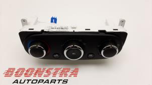 Gebruikte Chaufage Bedieningspaneel Renault Clio IV Estate/Grandtour (7R) 1.5 Energy dCi 90 FAP Prijs € 24,95 Margeregeling aangeboden door Boonstra Autoparts