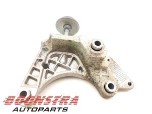 Gebruikte Motorsteun Jaguar I-Pace EV400 AWD Prijs € 64,95 Margeregeling aangeboden door Boonstra Autoparts