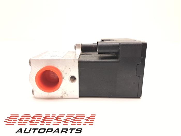 Druksensor airco van een Jaguar I-Pace EV400 AWD 2019