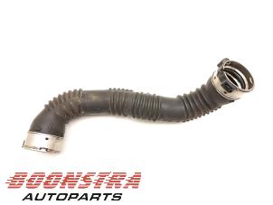 Gebruikte Intercooler Buis Mercedes CLA (117.3) 2.2 CLA-220 CDI, 220 d 16V Prijs € 24,95 Margeregeling aangeboden door Boonstra Autoparts