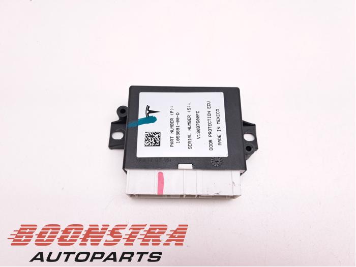 Gebruikte Sam module Tesla Model X 100D Prijs € 69,95 Margeregeling aangeboden door Boonstra Autoparts