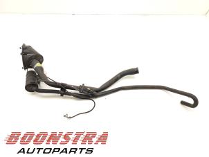 Gebruikte Vulpijp Brandstoftank Dodge 1500 Crew Cab (DS) 5.7 Hemi V8 4x4 Prijs € 120,94 Inclusief btw aangeboden door Boonstra Autoparts