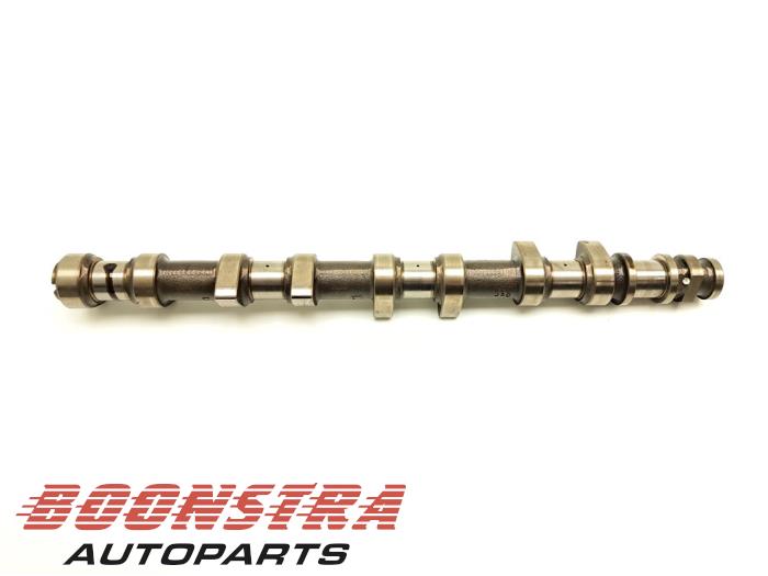 Nokkenas van een Mercedes-AMG C-Klasse AMG (W204) 6.2 C-63 AMG V8 32V 2009