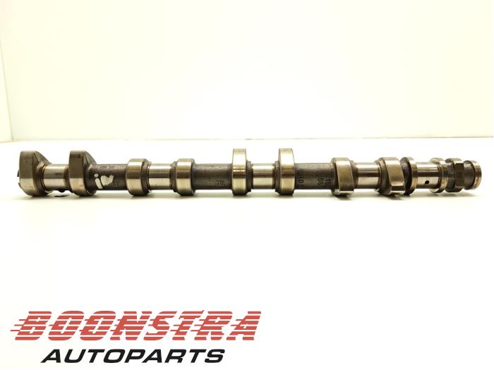 Nokkenas van een Mercedes-AMG C-Klasse AMG (W204) 6.2 C-63 AMG V8 32V 2009