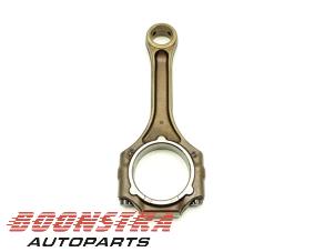 Gebruikte Drijfstang Mercedes C-Klasse AMG (W204) 6.2 C-63 AMG V8 32V Prijs € 99,95 Margeregeling aangeboden door Boonstra Autoparts