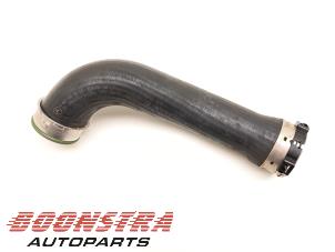 Gebruikte Intercooler Slang Mercedes GLE (W166) 350d 3.0 V6 24V BlueTEC 4-Matic Prijs € 29,95 Margeregeling aangeboden door Boonstra Autoparts