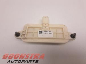 Gebruikte Handgreep Achterklep Tesla Model X 100D Prijs € 104,95 Margeregeling aangeboden door Boonstra Autoparts