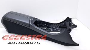 Gebruikte Middenconsoles Mercedes CLS (C257) 450 EQ Boost 3.0 24V 4-Matic Prijs € 299,95 Margeregeling aangeboden door Boonstra Autoparts